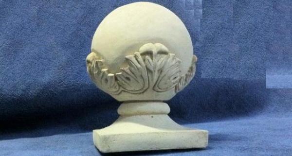 Ball Finial 14x14Base 15.5"D 19.5"H