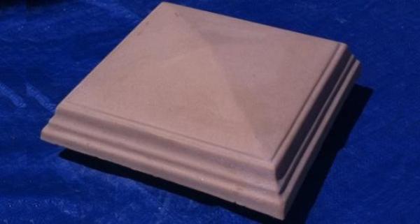 13x13Base 14.5"OD 4"H Design edges, Slope top