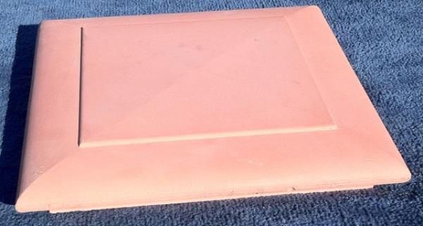 19"x19"Base 22"OD 3.5"H Bullnose edges, Slope top