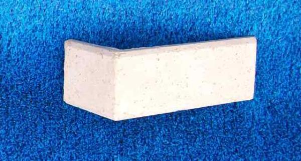 1/2" Beveled corner 2.75"x7.75"x3.75" 1p